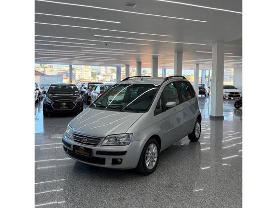 FIAT IDEA 1.8 MPI ELX 8V FLEX 4P MANUAL FIAT IDEA 1.8 MPI ELX 8V FLEX 4P MANUAL